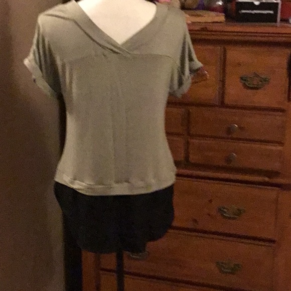 Top - Picture 3 of 4